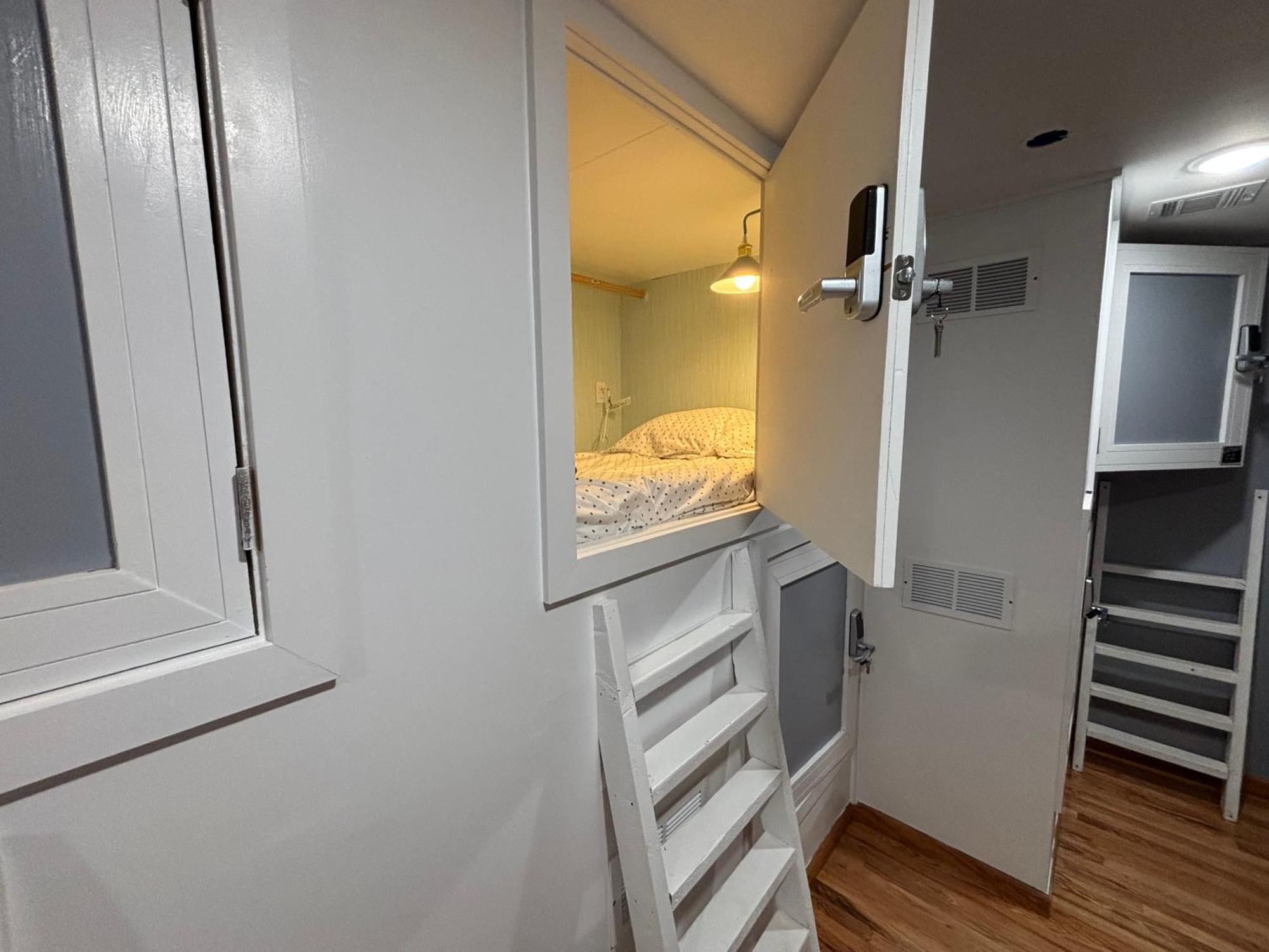 Capsule Hostel Newark Zewnętrze zdjęcie